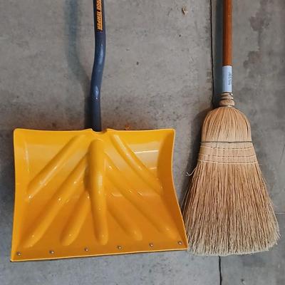 True Temper Snow Shovel and a warehouse straw broom