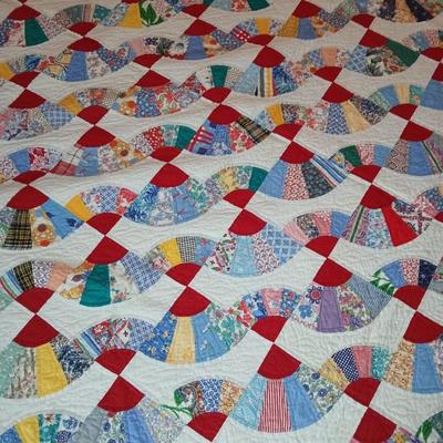 Beautiful vintage handmade Quilt