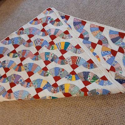 Beautiful vintage handmade Quilt