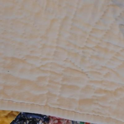 Beautiful vintage handmade Quilt