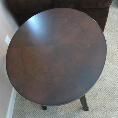 Two tone finish round end / side table (1 of 2)