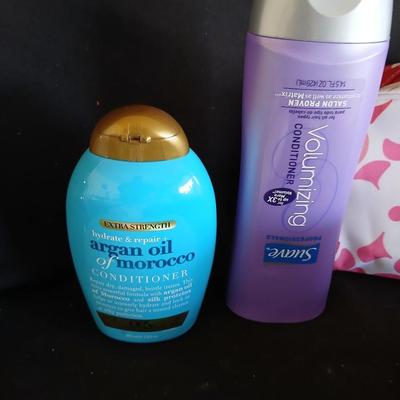 Bath and beauty items, curling iron, makeup bags, Shampoo & conditioner, alarm clock and more