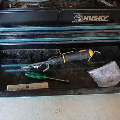 Nice little Husky metal toolbox with an assortment of odds and end tools