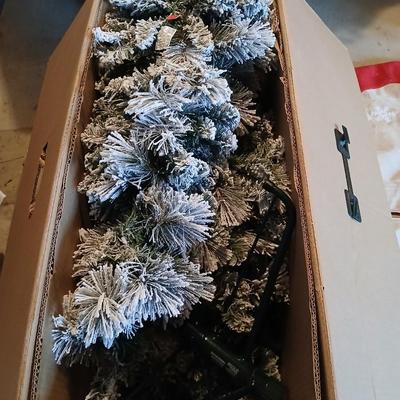 7 foot Ultra slim flocked Brewster pine tree with snowman tree skirt 300 Smart light clear lights