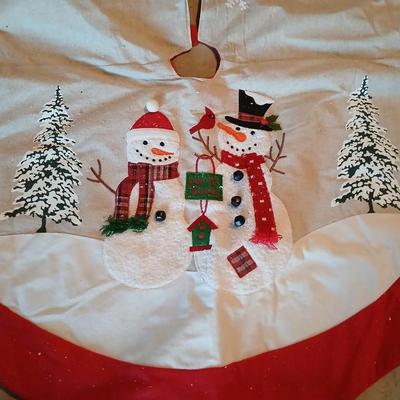 7 foot Ultra slim flocked Brewster pine tree with snowman tree skirt 300 Smart light clear lights