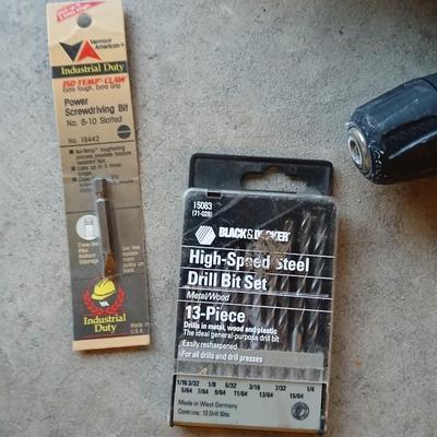 Skil Drill with drill bits