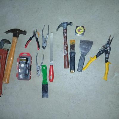 Grouping of hand tools
