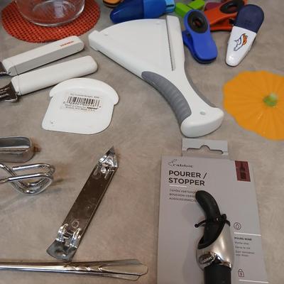 Kitchen measuring - gidgits and gadgets of all kinds - Utensils, clips and more