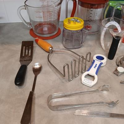 Kitchen measuring - gidgits and gadgets of all kinds - Utensils, clips and more