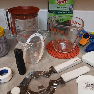 Kitchen measuring - gidgits and gadgets of all kinds - Utensils, clips and more