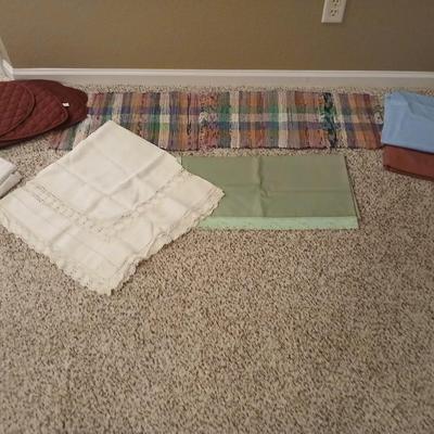 Table linens and place mats