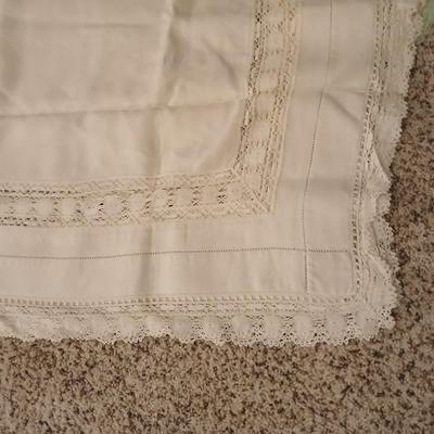 Table linens and place mats