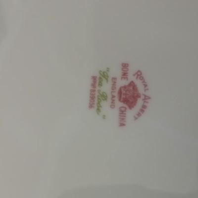 Three beautiful vintage China plates and a China bowl