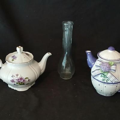 Two beautiful tea pots - 24398B Violet marked and Ganz with its own Mug