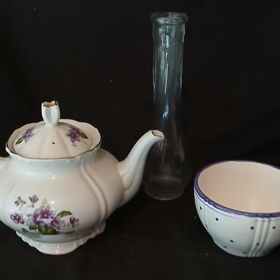 Two beautiful tea pots - 24398B Violet marked and Ganz with its own Mug