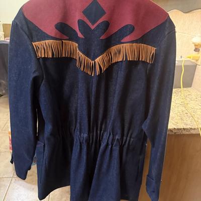 Unmarked women’s jacket