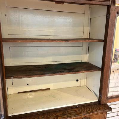 Oak Step Back Cabinet (S-MG)