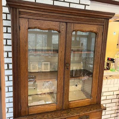 Oak Step Back Cabinet (S-MG)