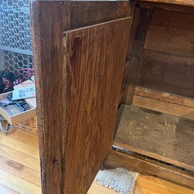 Oak Step Back Cabinet (S-MG)