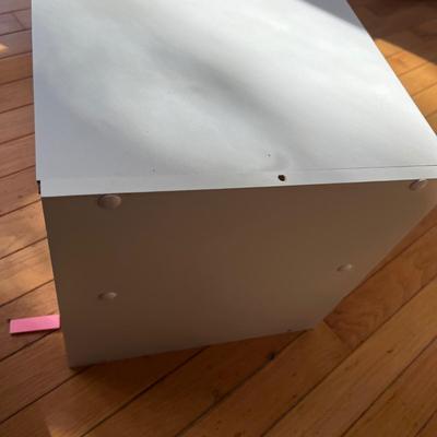 Three White Shelves (S-MG)