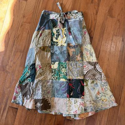Fun Assortment of Women’s Skirts and Capris - Size S-L (PB-DZ)