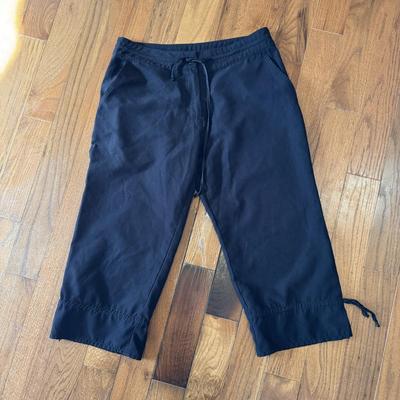 Fun Assortment of Women’s Skirts and Capris - Size S-L (PB-DZ)