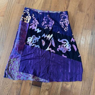 Fun Assortment of Women’s Skirts and Capris - Size S-L (PB-DZ)