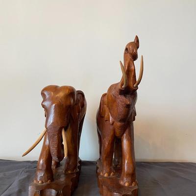 Wooden Hand Carve Mother and Father Elephant Figurines.