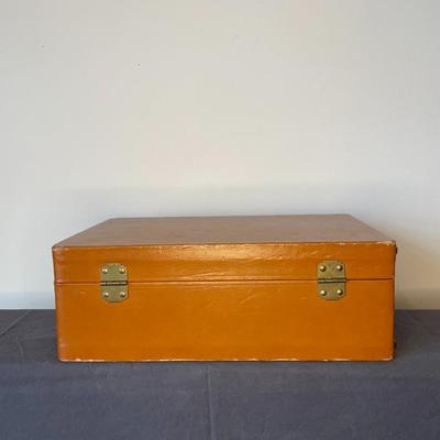 Vintage Portable Bar Midcentury Drink Set