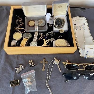 Lot of assorted Jewelry