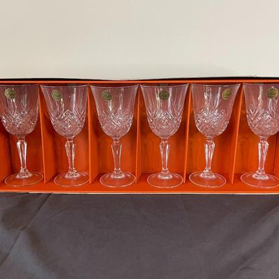 Vintage Masquerade Crystal D'Arque France Wine Glasses