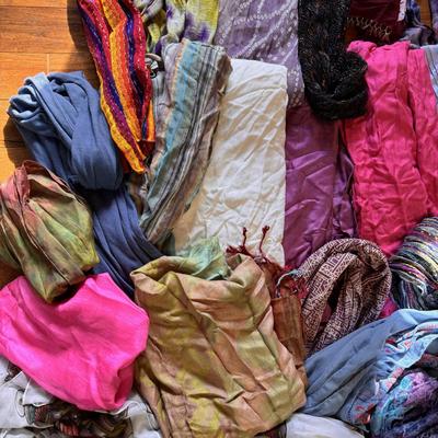 Pashmina, Silk and Other Scarves (PB-DZ)