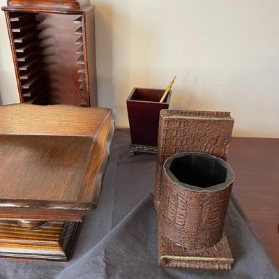 Lot of Wooden Everyday Home Items