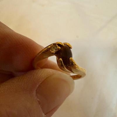 Two 18K Gold Rings (ST-BB)