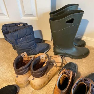 Lot of Men's Shoes