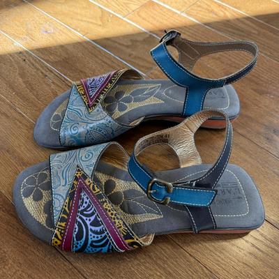 Shoes, Shoes, and More Shoes - Women’s Size 8.5 - 10 (PB-DZ)