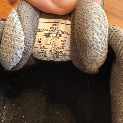 Shoes, Shoes, and More Shoes - Women’s Size 8.5 - 10 (PB-DZ)