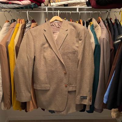 Lot of Assorted Men's Blazers and Sports Coats
