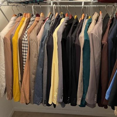 Lot of Assorted Men's Blazers and Sports Coats