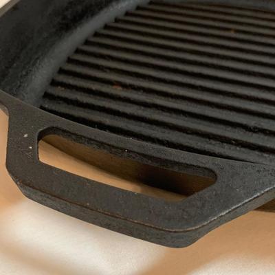 Lodge 10.5” Square Cast Iron Grill Pan (K-HS)