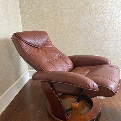 Benchmaster Recliner Chair with Ottoman