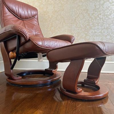 Benchmaster Recliner Chair with Ottoman