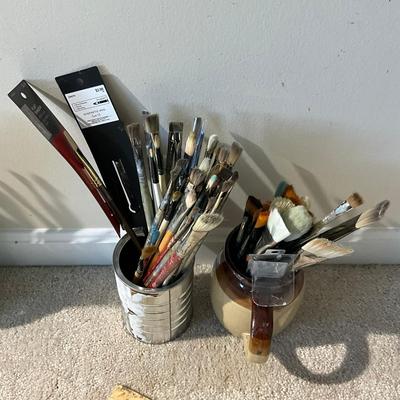 357 Assortment of Paint Brushes