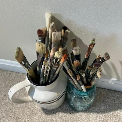 358 Assortment of Paint Brushes