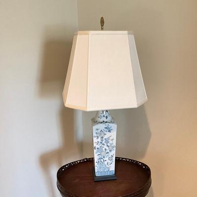 366 Vintage Blue & White Floral Porcelain Lamp With Shade