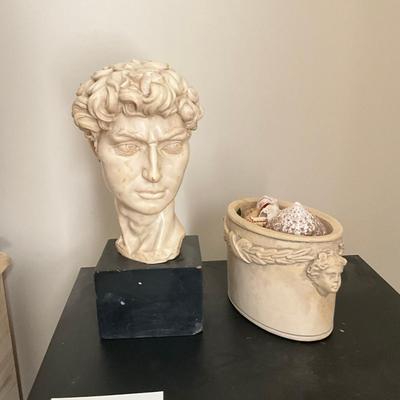 367 Classical Bust Sculpture & Decorative Ceramic Bowl With Shells