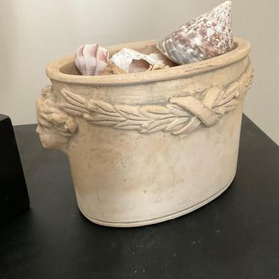 367 Classical Bust Sculpture & Decorative Ceramic Bowl With Shells