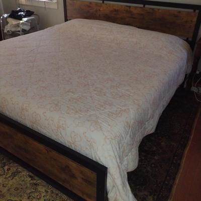 King Size Metal and Wood Bed Set with Mattress
