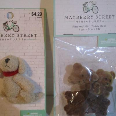 18 - New In The Package Mayberry Street Miniatures Crafts Choice Q/R (See All Pictures)