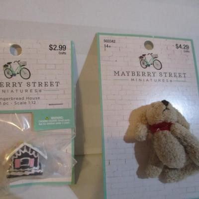 18 - New In The Package Mayberry Street Miniatures Crafts Choice Q/R (See All Pictures)